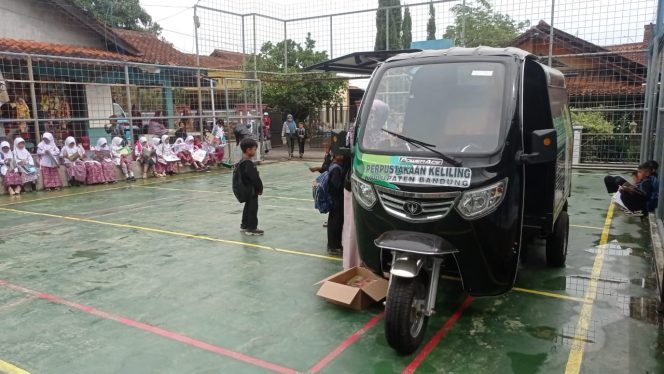 
					Pemkab Bandung Tingkatkan Minat Literasi Melalui Program Motor Baca Torca