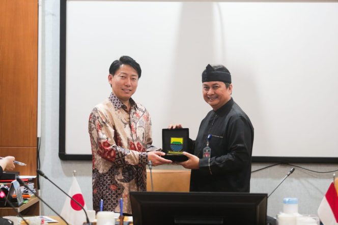 
					Kota Bandung dan Hamamatsu Jajaki Kerja Sama di Bidang SDM dan Kesehatan