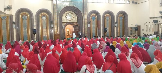 
					Pemkot Cimahi Gelar Isra Mi’raj, Pj Wali Kota Ajak Masyarakat Perkuat Keshalehan Sosial