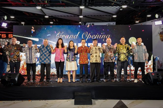 
					Perkuat Sektor Ekonomi dan Pariwisata, Tenth Avenue Mal Bandung Resmi Dibuka