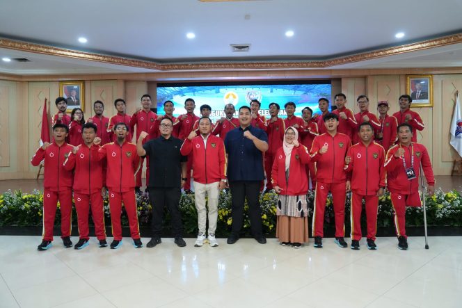 
					Menpora Dito Melepas Timnas Sepak Bola Amputasi Indonesia Berlaga di Amputee Football Asian Championship