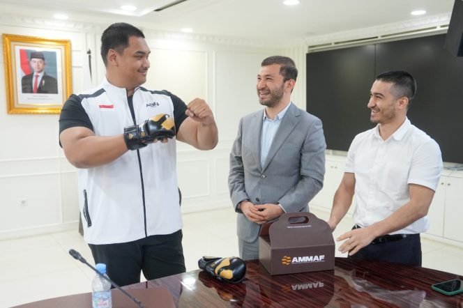 
					Menpora Dito Ariotedjo Terima Kunjungan Presiden Asian Mixed Martial Arts Federation (AMMAF)
