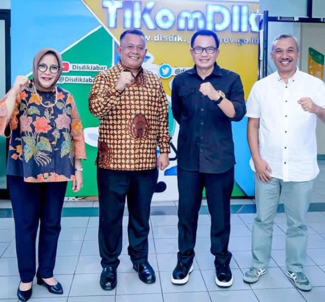 
					Workshop Kewirausahaan SMK Se-Bandung Raya Hadirkan Wamen UMKM