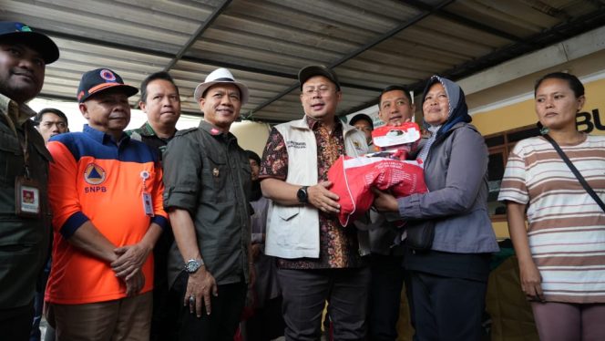 
					Wakil Ketua DPR RI Sidak Banjir Dayeuhkolot, Desak Pemerintah Percepat Penanganan Banjir
