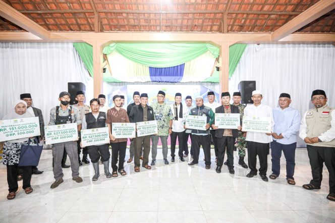 
					Wali Kota Bandung Targetkan Ujungberung Bebas Sampah 100 Persen