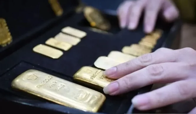 
					Harga Emas Hari Ini Tetap, Antam Dijual Rp2 Juta per Gram, Galeri24 dan UBS Masih Lebih Murah