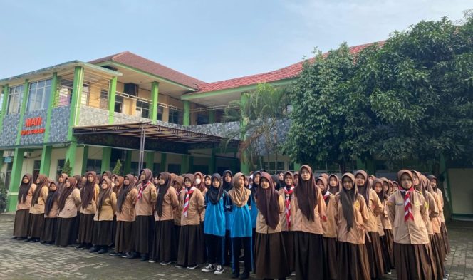 
					Lingkungan Bersih, Generasi Sehat: MAN Kota Cimahi Mulai Aksi Nyata