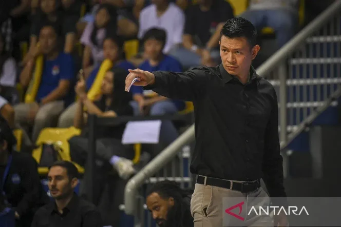 
					Youbel Sondakh Tegaskan Pentingnya Latihan Mandiri Pemain Satria Muda Selama Libur IBL
