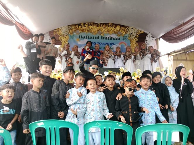 
					Haflatul Imtihan Hidayatul Ilmi, Momentum Menguatkan Pendidikan dan Pembangunan Umat